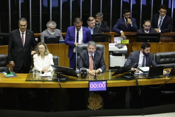 Plenário da Câmara aprova manutenção da prisão de Chiquinho Brazão Plenário da Câmara aprova manutenção da prisão de Chiquinho Brazão