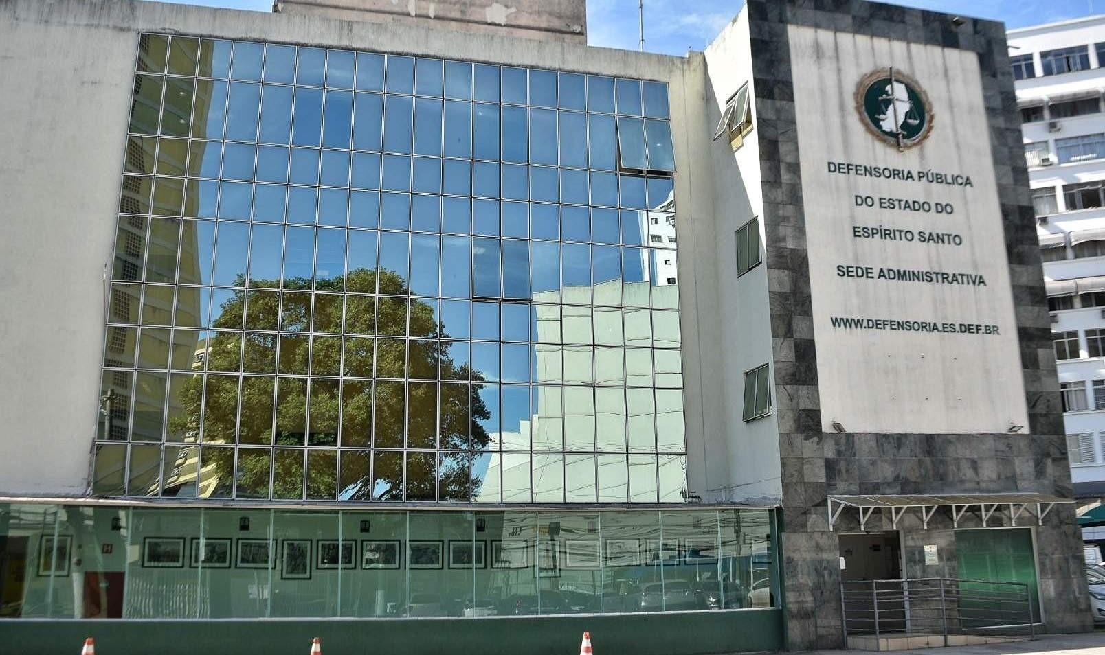 Assembleia aprova projeto que cria mais de 80 cargos comissionados na Defensoria Pública do ES Assembleia aprova projeto que cria mais de 80 cargos comissionados na Defensoria Pública do ES