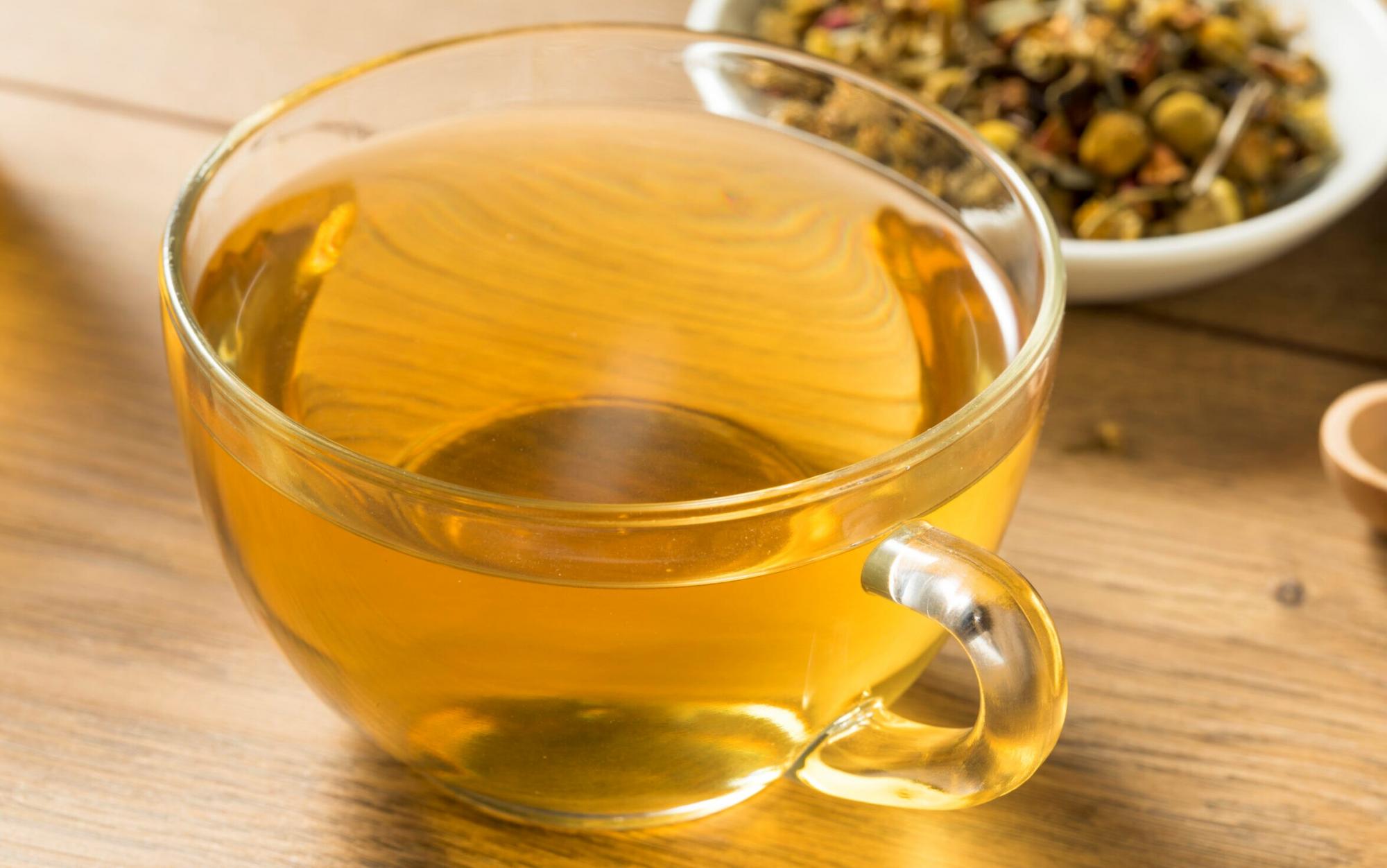 Aprenda a usar chá de camomila para controlar níveis de glicose