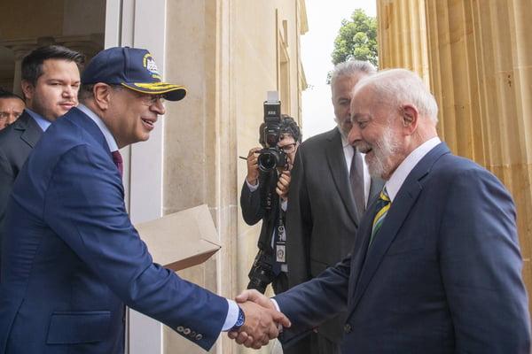 Lula e Petro discutem Venezuela e solução para violência no Haiti