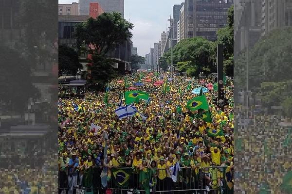 Bolsonaro convoca apoiadores para ato em Copacabana, no Rio