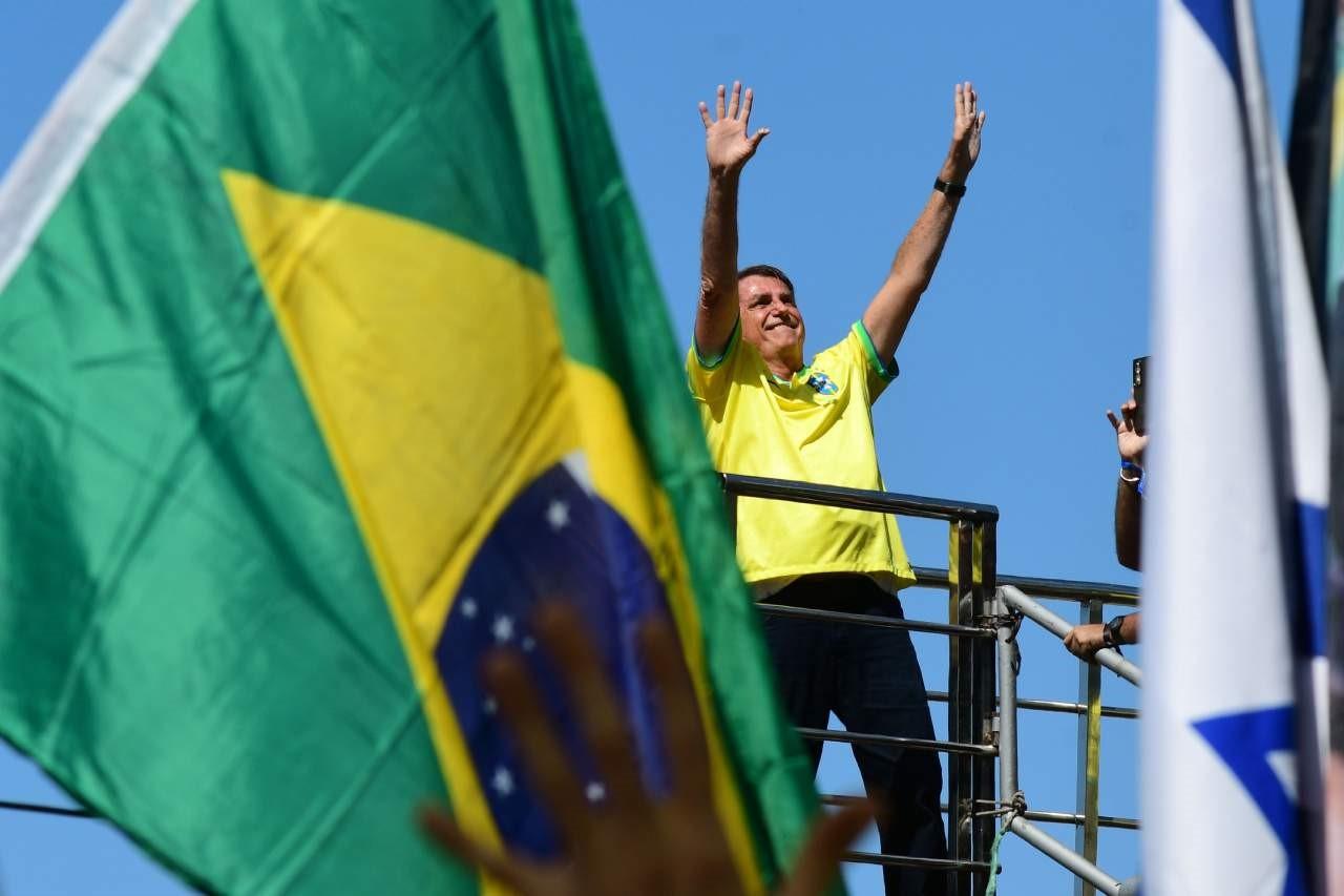 Bolsonaro exalta Musk, critica ministros de Lula e terceiriza ataques a Moraes Bolsonaro exalta Musk, critica ministros de Lula e terceiriza ataques a Moraes