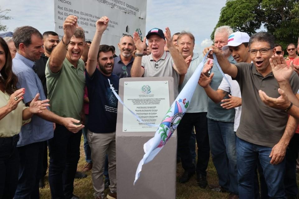 Casagrande inaugura trecho da Rodovia ES-248 e anuncia novos investimentos em Colatina, ES Casagrande inaugura trecho da Rodovia ES-248 e anuncia novos investimentos em Colatina, ES