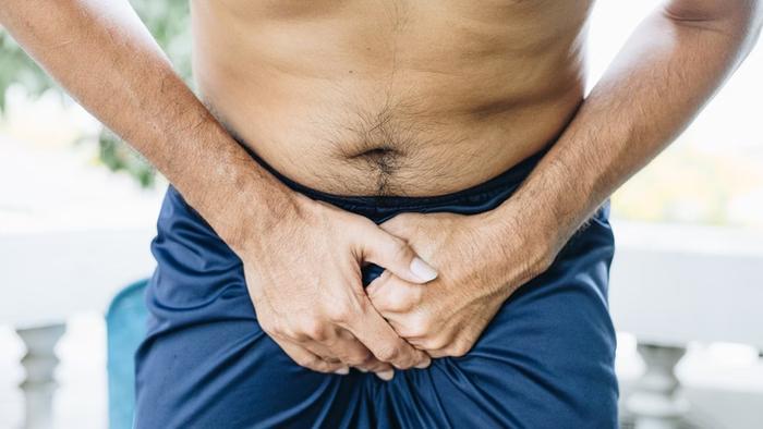 Homem com vermes fica 17 anos com pênis inchado antes de buscar médico