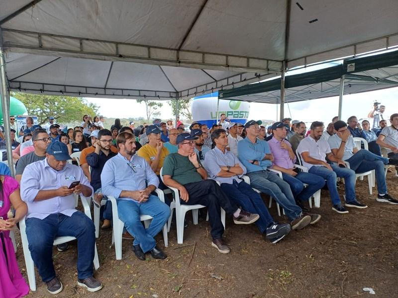 6º TecLeite Espírito Santo reúne 300 produtores em Mucurici, ES