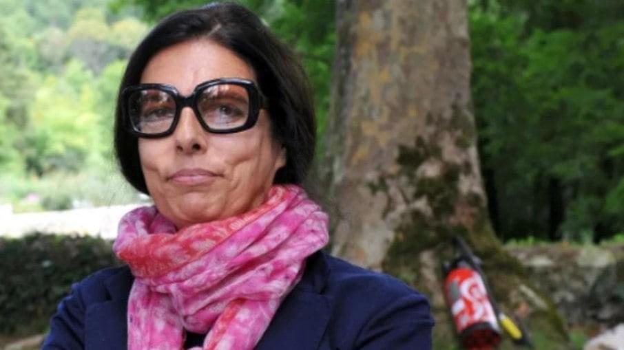 Mulher mais rica do mundo vive em apartamento e não usa joias