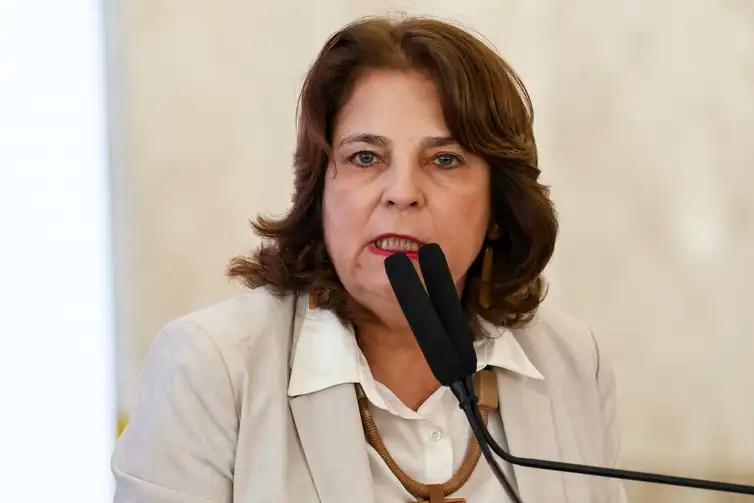 Governo anuncia R$ 5,5 bilhões para obras e novos campi universitários