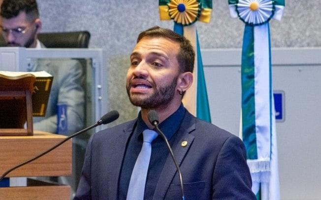 “Cura gay”: CLDF vai debater terapias de conversão sexual “Cura gay”: CLDF vai debater terapias de conversão sexual