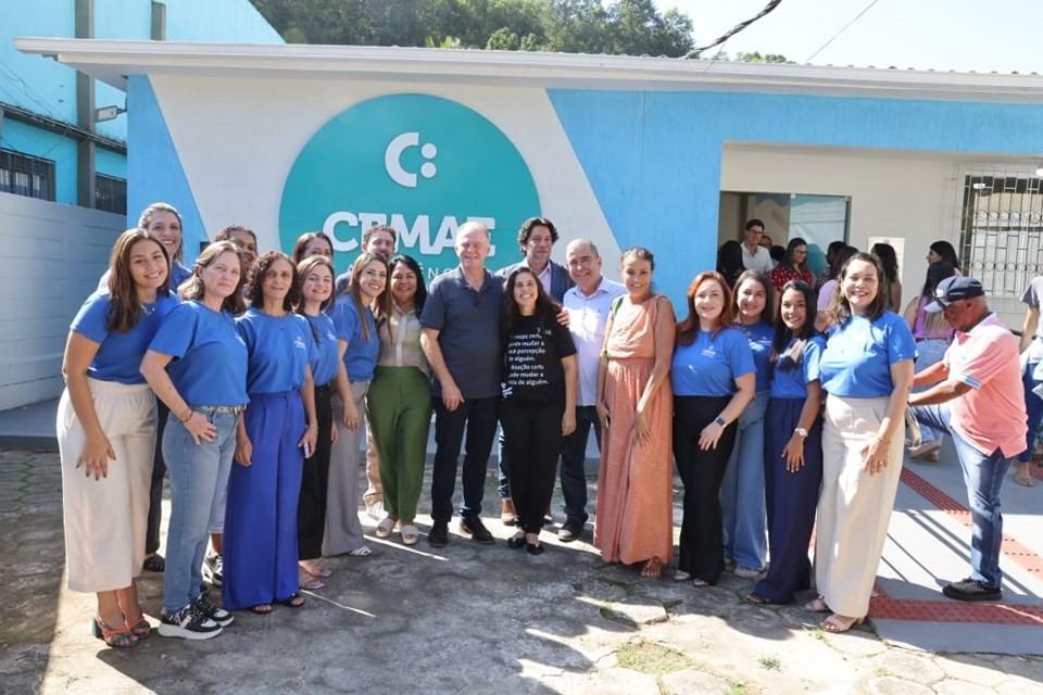 Casagrande inaugura praça e novo serviço de Saúde em Ibiraçu, ES Casagrande inaugura praça e novo serviço de Saúde em Ibiraçu, ES