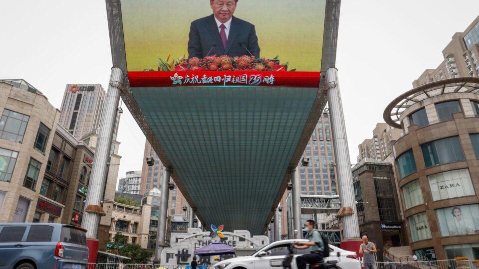 Com crescente domínio de Hong Kong, China amplia perseguição a cristãos