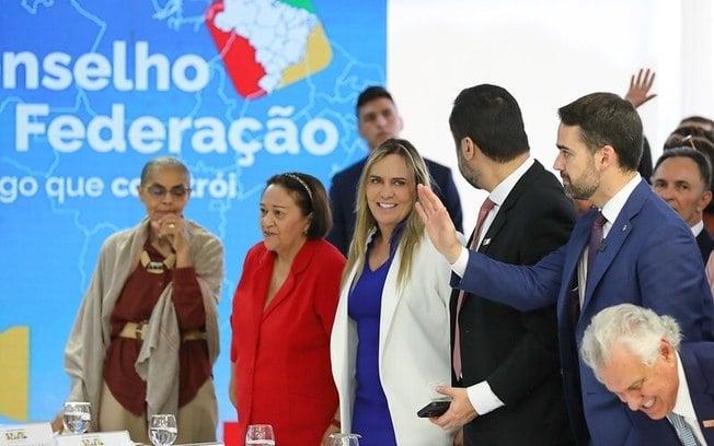União, estados e municípios discutem carga tributária e renegociação de dívidas União, estados e municípios discutem carga tributária e renegociação de dívidas