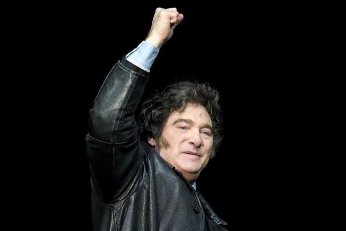 Em ato conservador, Milei diz que Bolsonaro é “perseguido” no Brasil Em ato conservador, Milei diz que Bolsonaro é “perseguido” no Brasil