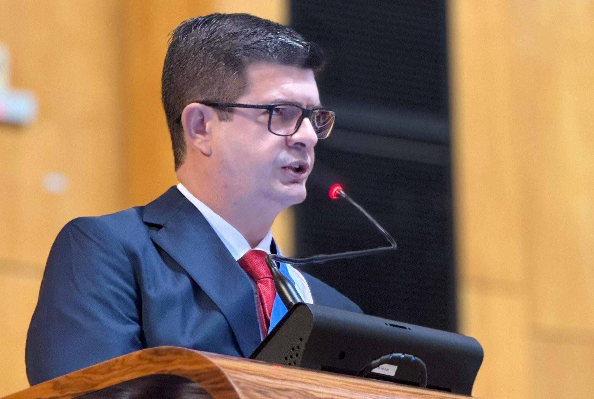 Novo deputado toma posse na Assembleia Legislativa nesta segunda-feira (8); veja quem é