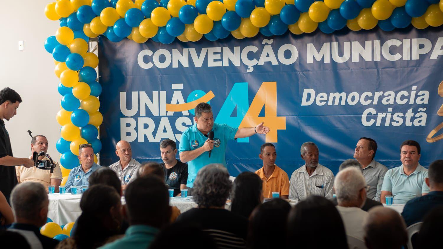 Em convenção, União e DC confirmam nome de Paulo Fundão a prefeito de São Mateus, no ES Em convenção, União e DC confirmam nome de Paulo Fundão a prefeito de São Mateus, no ES