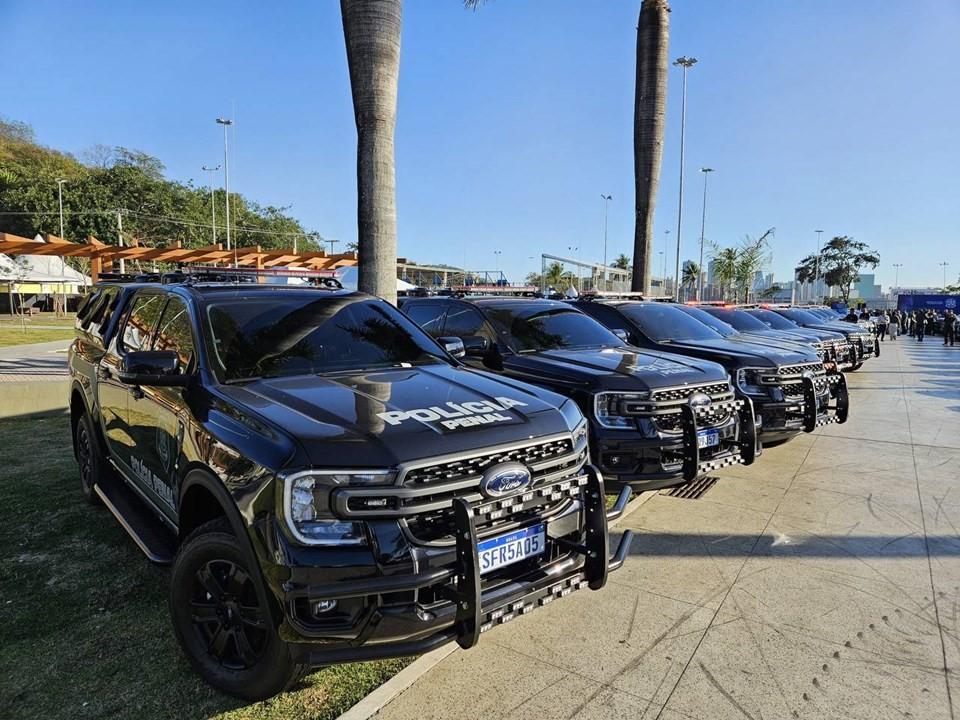 Governo do ES entrega 42 novas viaturas para a Polícia Penal Governo do ES entrega 42 novas viaturas para a Polícia Penal