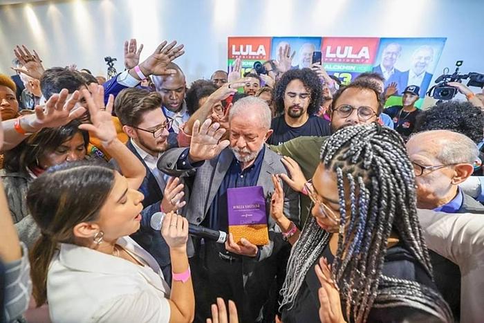 PT cria cartilha sobre evangélicos: não tratar “como fundamentalistas” PT cria cartilha sobre evangélicos: não tratar “como fundamentalistas”