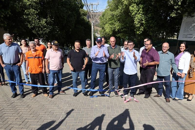 Casagrande inaugura obras de adaptação e reforma de escola em Jerônimo Monteiro, no ES Casagrande inaugura obras de adaptação e reforma de escola em Jerônimo Monteiro, no ES