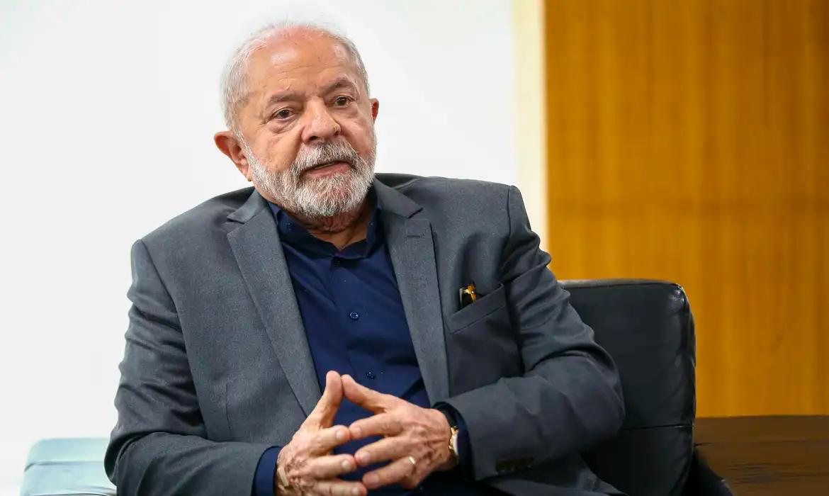 “Alguém que pratica assédio não vai ficar no governo”, diz Lula “Alguém que pratica assédio não vai ficar no governo”, diz Lula
