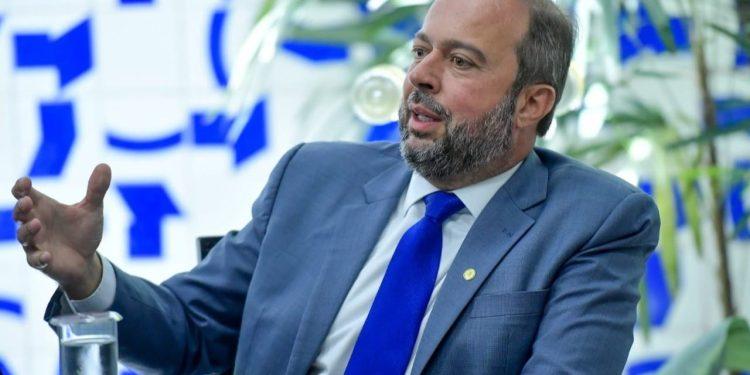 Acordo de reparação do desastre de Mariana está próximo de ser fechado, diz ministro Acordo de reparação do desastre de Mariana está próximo de ser fechado, diz ministro