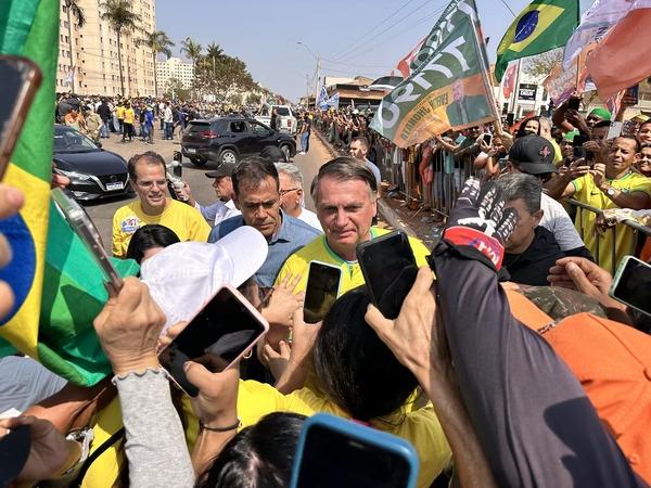 Bolsonaro: “Direita voltará a comandar esse país a partir de 2027” Bolsonaro: “Direita voltará a comandar esse país a partir de 2027”