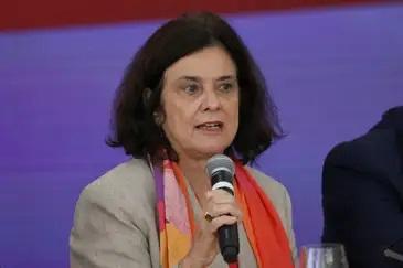 “Tem muita gente gastando o que não tem “Tem muita gente gastando o que não tem