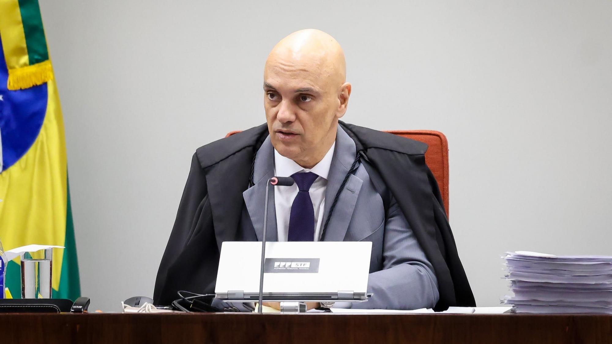 Após pagamento de multas, Moraes autoriza volta do X no Brasil Após pagamento de multas, Moraes autoriza volta do X no Brasil