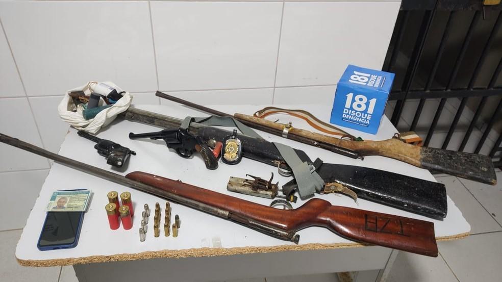 Tio de mulher mantida em cativeiro e que sofreu abusos sexuais por quase 10 anos se entrega à polícia no ES