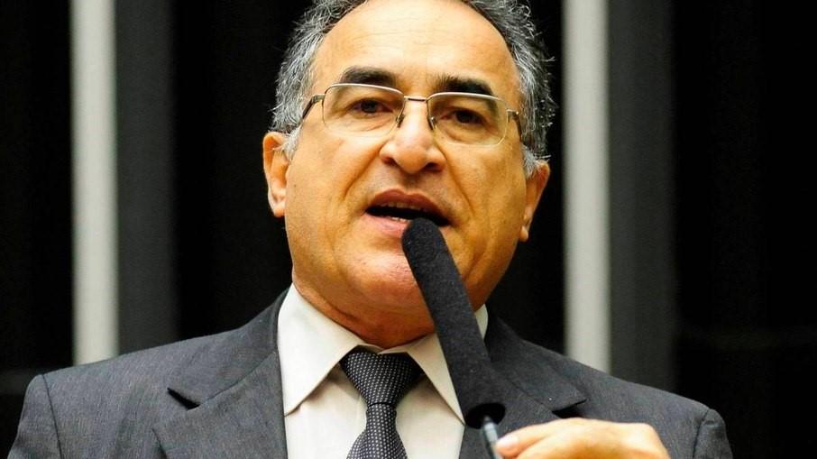 Vereadores de Belém, no PA, aprovam 35 projetos em 3 minutos, incluindo próprio aumento salarial Vereadores de Belém, no PA, aprovam 35 projetos em 3 minutos, incluindo próprio aumento salarial