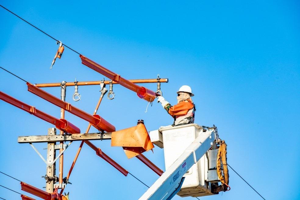 Câmara autoriza que municípios fiscalizem empresas de distribuição de energia Câmara autoriza que municípios fiscalizem empresas de distribuição de energia