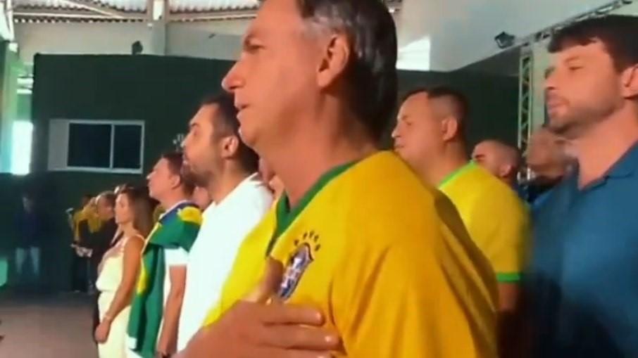 Inelegível, Bolsonaro reforça pretensão de disputar eleições em 2026: “Chance só tenho eu” Inelegível, Bolsonaro reforça pretensão de disputar eleições em 2026: “Chance só tenho eu”