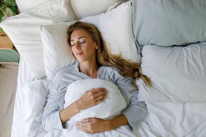 Estudo revela quantas horas dormir para envelhecer com saúde