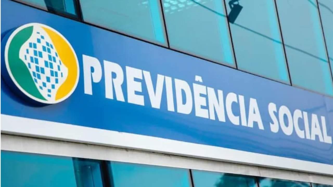 INSS começa a pagar 13º salário aos aposentados e pensionistas