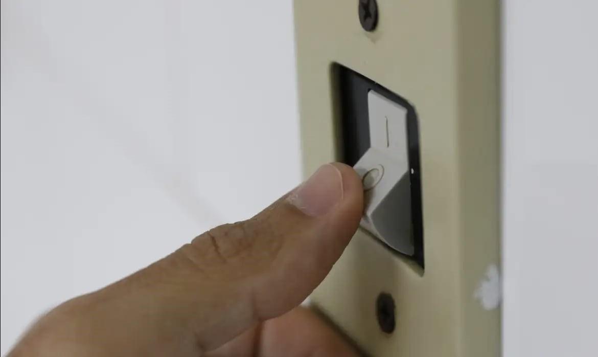 Aneel analisa uso de R$ 1,3 bilhões para aliviar contas de luz em até R$ 50 para 78 milhões de casas