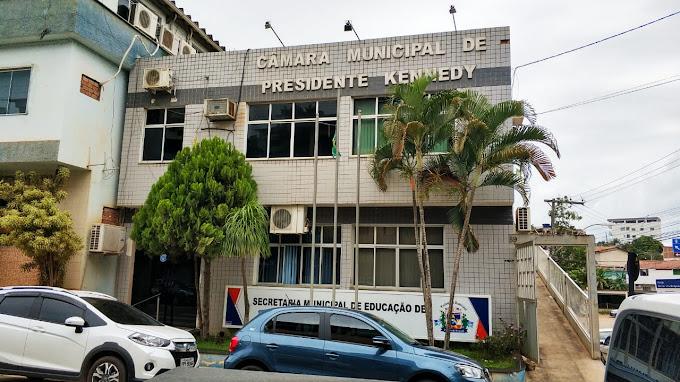 Servidores da Câmara de Presidente Kennedy, no ES, terão abono de R$ 6 mil