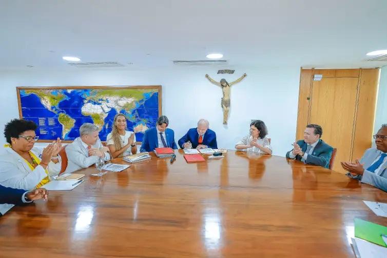 Governo anuncia conjunto de ações destinadas à população negra