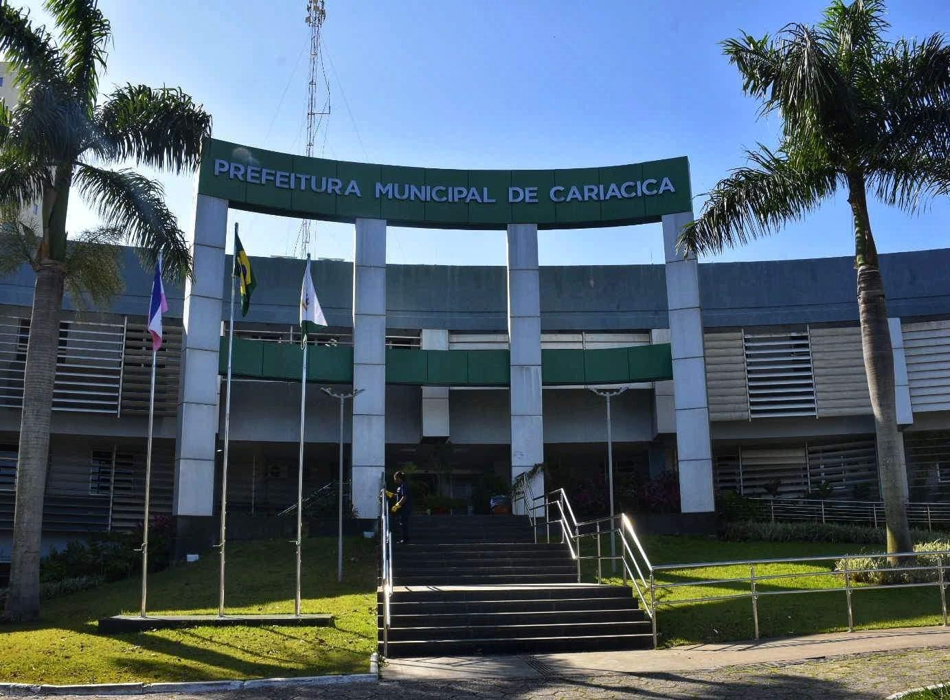 Prefeitura de Cariacica anuncia abono de R$ 6 mil e vale-alimentação especial