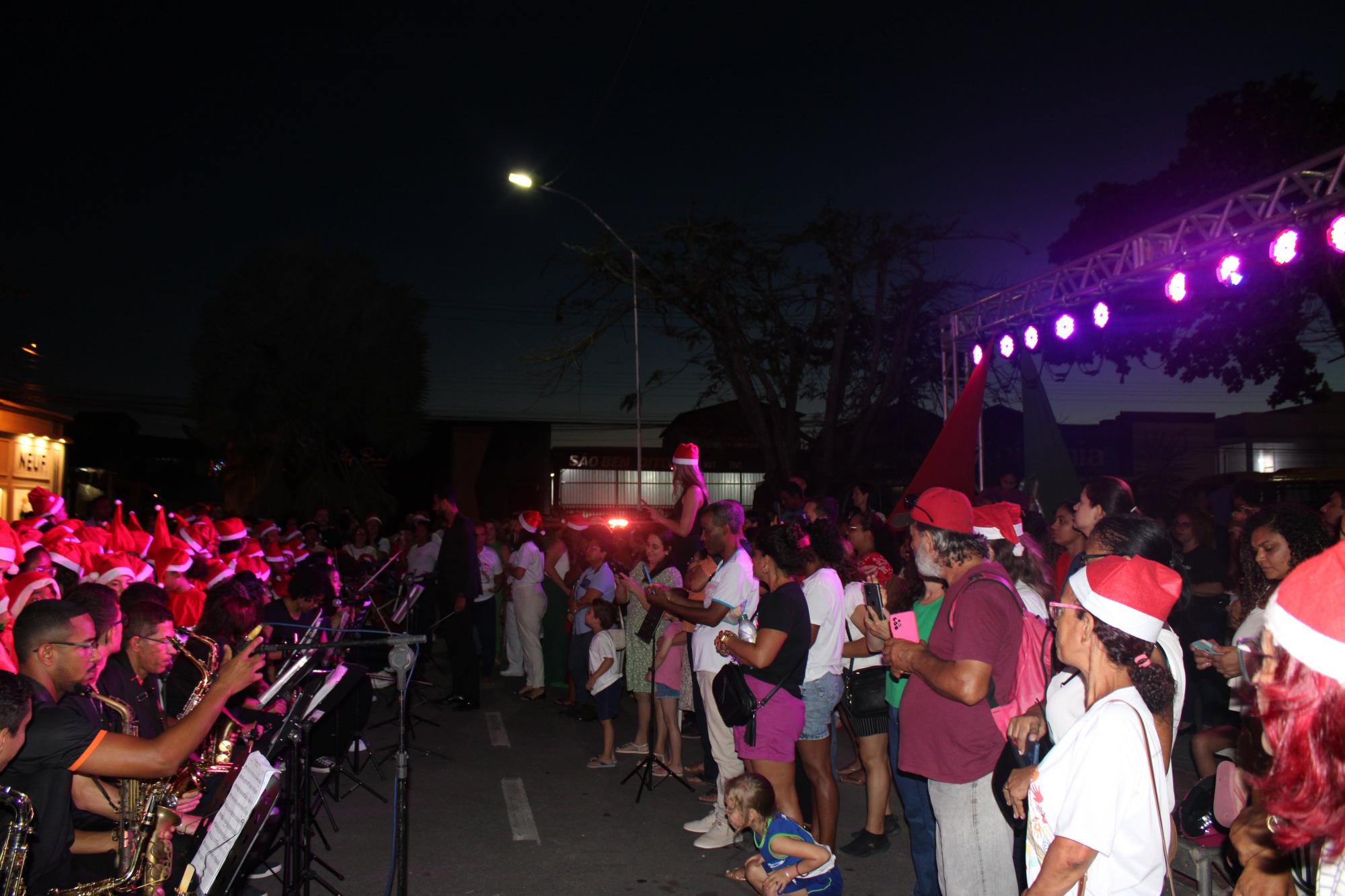 Cantata de Natal encanta e emociona o público em São Mateus, no ES