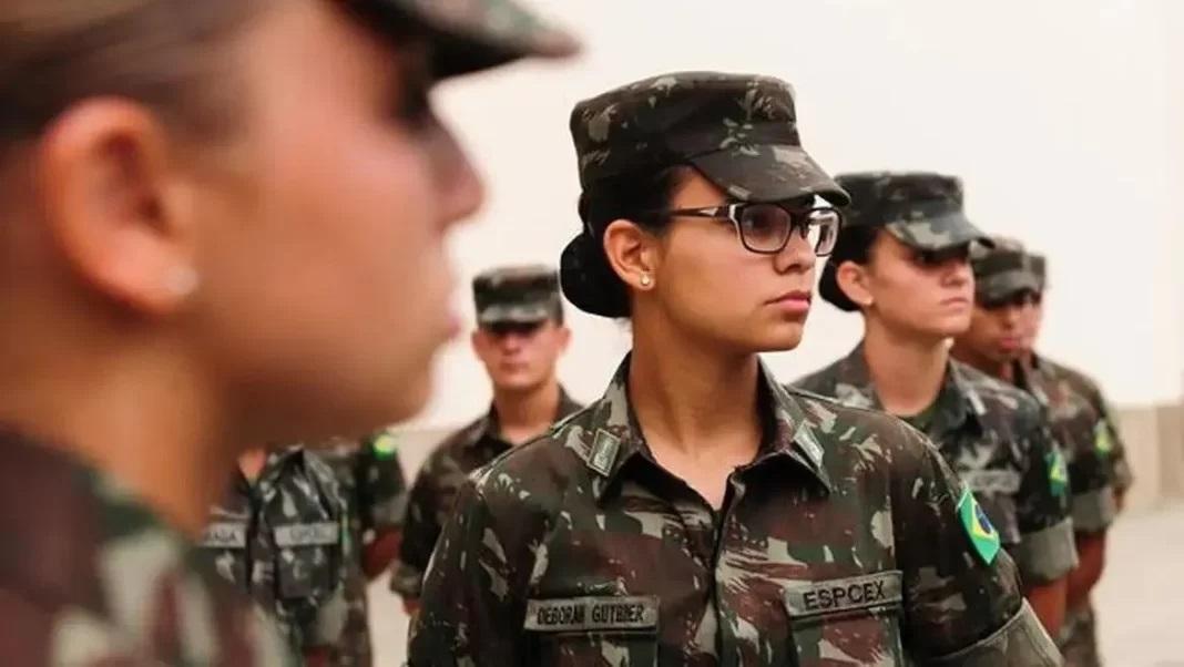 Alistamento militar feminino nas Forças Armadas começa em 1° de janeiro