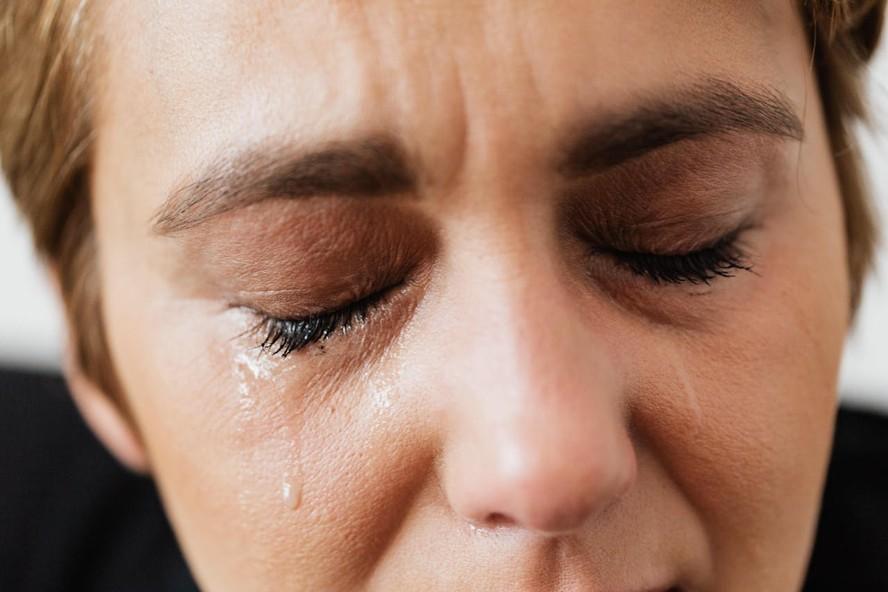 Por que choramos ao ficarmos tristes e também quando estamos felizes?