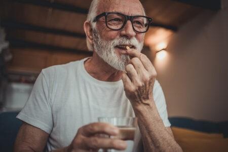 Como reconhecer a deficiência de vitamina K e seus efeitos no corpo?