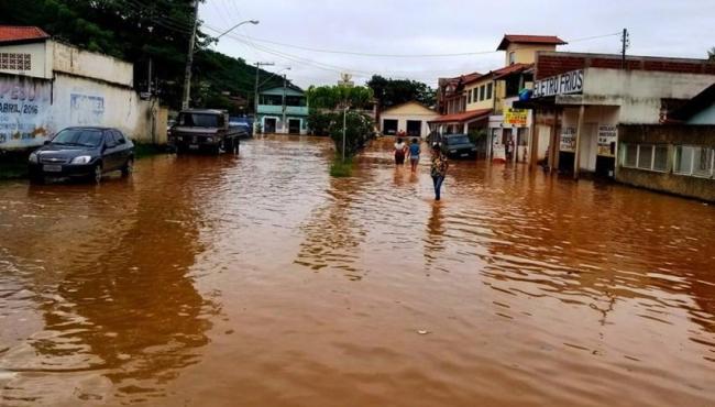 Aimorés tem inundação e se prepara para abertura de comporta de Usina Hidrelétrica nesta terça-feira (28)