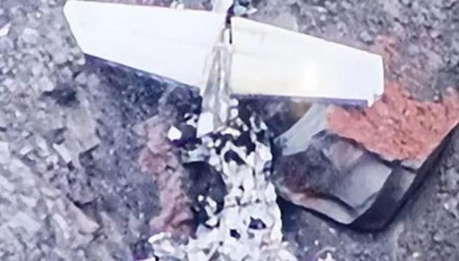 Autoridades pedem busca em vulcão após encontrarem destroços de avião