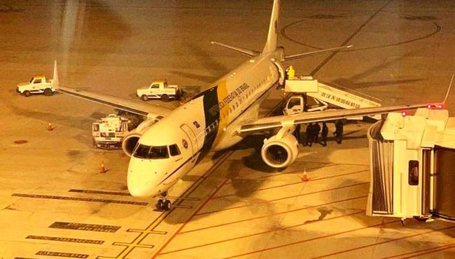 Aviões decolam de Wuhan, na China, com 40 passageiros repatriados ao Brasil e à Polônia