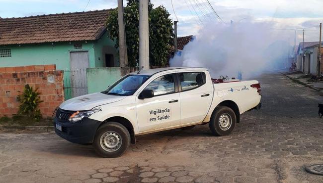 Boa Esperança intensifica o combate à dengue com carro fumacê
