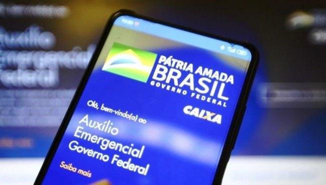 Caixa paga 4ª parcela do auxílio emergencial a mais de 2,4 milhões neste sábado