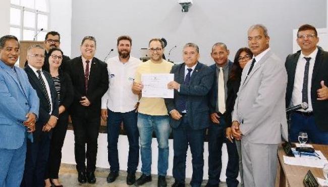 Câmara aprova homenagens à populares, fisioterapia do Univc e secretária de Cultura de São Mateus, ES