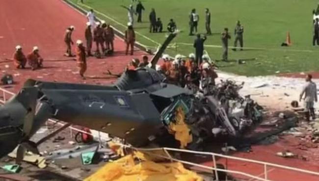 Colisão entre dois helicópteros deixa 10 pessoas mortas
