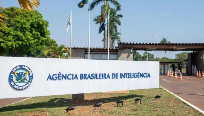 “Conluio”: direção da Abin sob Lula interferiu em investigação, diz PF