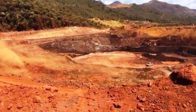 Estrutura de mineradora se rompe em Sarzedo, na Grande BH
