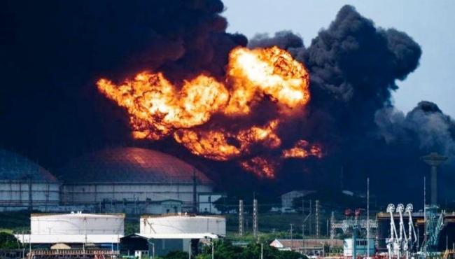 Explosão em tanques de petróleo deixa 17 desaparecidos e 67 feridos em Cuba